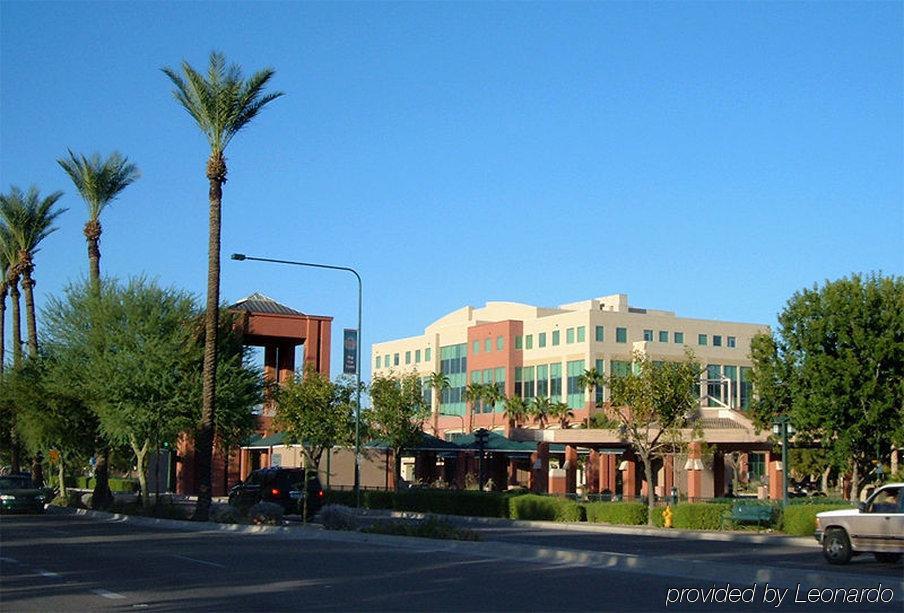 Holiday Inn Express & Suites Phoenix/Chandler Exteriör bild