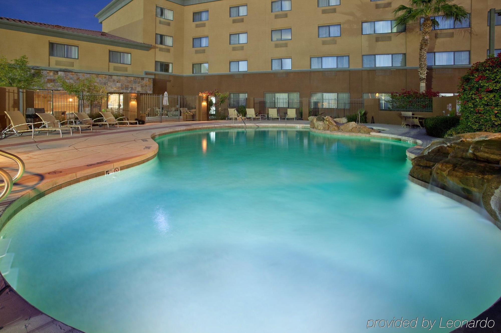 Holiday Inn Express & Suites Phoenix/Chandler Bekvämligheter bild