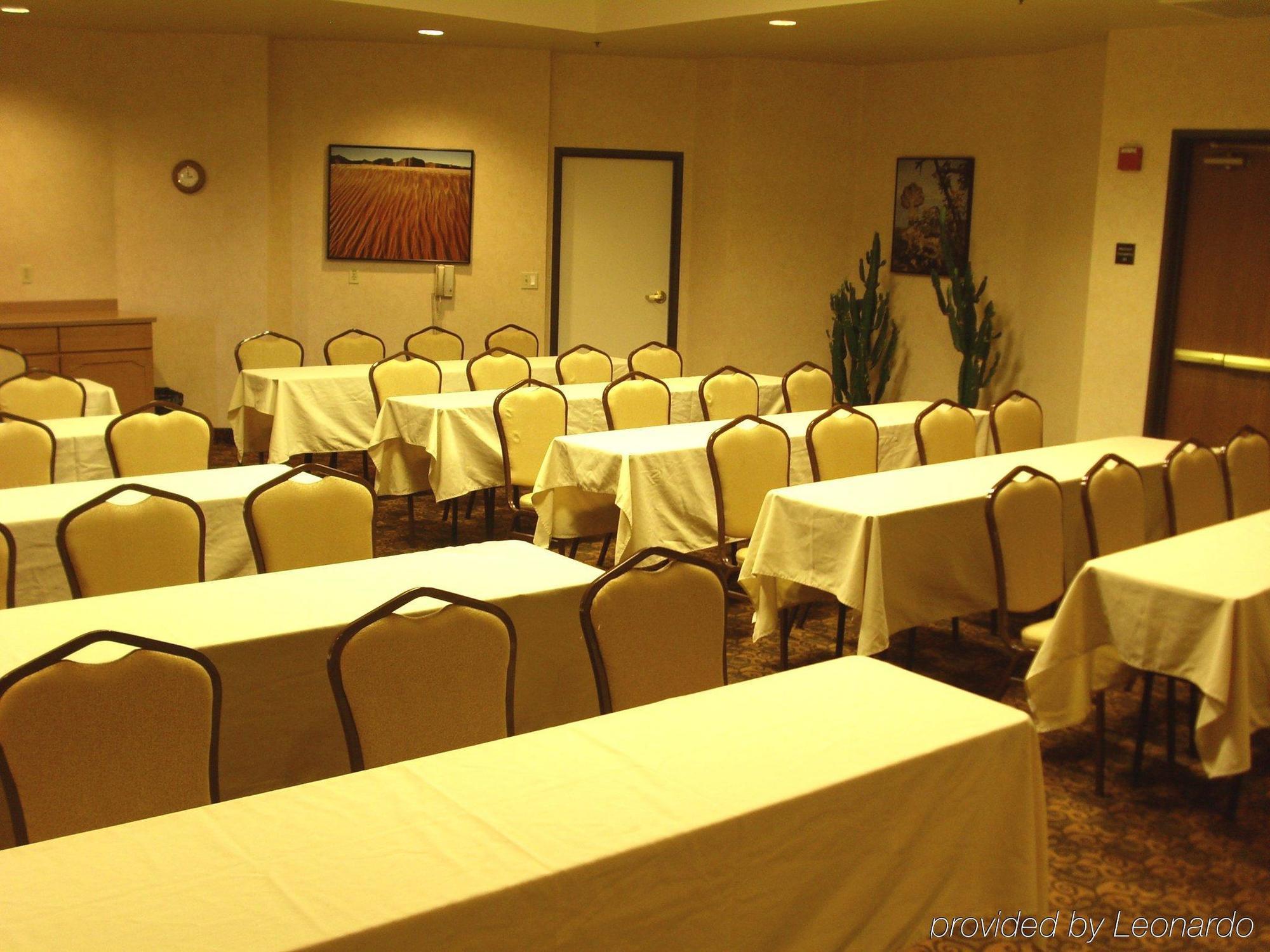 Holiday Inn Express & Suites Phoenix/Chandler Exteriör bild